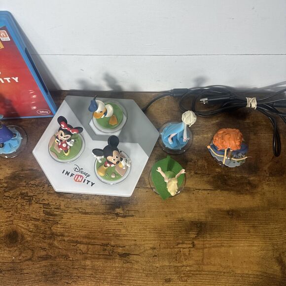 Disney Infinity 3.0 Mickey Mouse Minnie, Donald Duck, Frozen, Tinkerbell, Brave - Picture 3 of 10